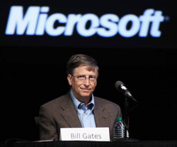 Bill Gates pronostica un mundo con menos viajes de negocio y horas de oficina