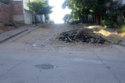 En mal estado la calle Leyes de Reforma