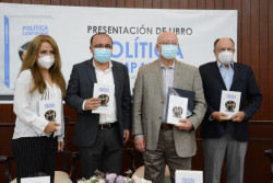 Como atractivo califica Rector de la UAS libro "Política Comparada"