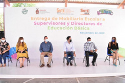 Entregan  mobiliario a 20 instituciones educativas en Elota