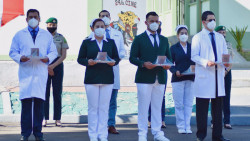 Reconocen al personal del IMSS con la condecoración Miguel Hidalgo en Grado Cruz