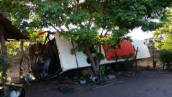 Volcadura en Los Becos deja un herido de gravedad