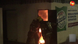 Se incendia Club de Natación de Playa Norte