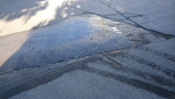 Fuga de agua en Montebello