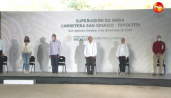 AMLO supervisa construcción de la carretera San Ignacio- Tayoltita
