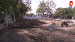 Entierran cuerpos casi en la calle en Pradera Dorada
