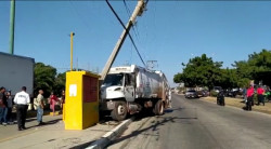 Se estampa recolector de basura en Mazatlán