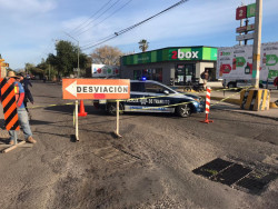 Cerrada la Avenida Poniente, rúa de acceso a la colonia Infonavit Las Flores