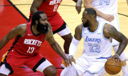 Los Lakers vencieron a los Rockets con gran actuación de Anthony Davis