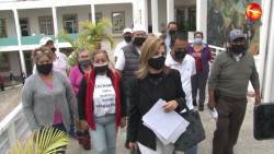 Buscan renovar permisos y se topan con trabas