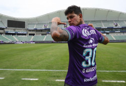 Presentan de manera oficial a Giovanni Augusto