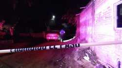 Dentro de un auto encuentran asesinada a una persona en la Cucas