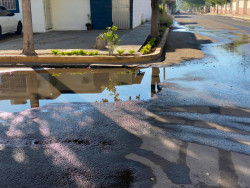 Fuga de agua en la colonia 4 de marzo