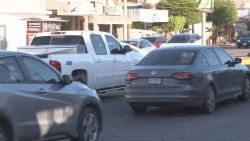 Pusieron topes, pero....se los brincan