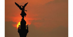 El PIB de México se desplomó 8.3 % en 2020, la peor caída en la historia contemporánea, según datos preliminares