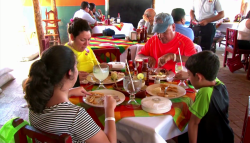 Analizarán otorgar ampliaciones de horario a restaurantes