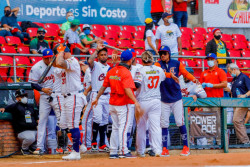 Panamá triunfa en el primer juego ante Venezuela