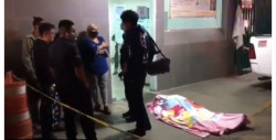 Hombre agoniza a las afueras de IMSS después de que le negaran el servicio