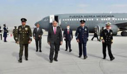 AMLO estrena pista del aeropuerto Felipe Ángeles
