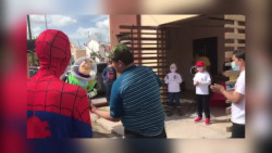 Niños con cáncer recibieron una visita inesperada