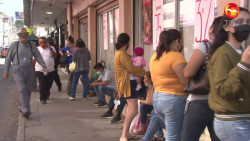 Pintan a Mazatlán de azul frente al Covid 19