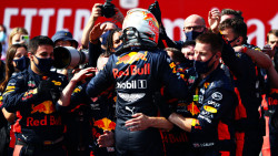 Red Bull anuncia fecha para presentar el coche de Checo Pérez