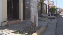 Vecinos de la canaco denuncian las malas condiciones de poste