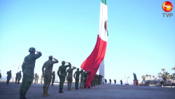 Con llamado a la unidad celebran el Día de la Bandera en Mazatlán