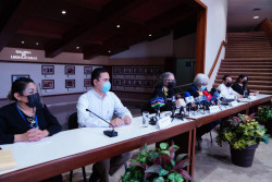 Congreso autoriza 20 plazas de profesionistas y 7 nuevas bases a trabajadores