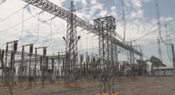 Celebra AMLO aprobación de la contrarreforma eléctrica