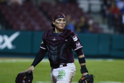 Alexis Wilson guante de oro como mejor receptor de la LMP