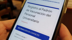 Entrega la UAS a autoridades padrón de vacunación Covid