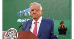 AMLO arremete contra el INE y lo llama "supremo poder conservador" tras cancelación a Félix Salgado