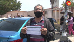 Con nervios e ilusión, así recibió Jesús Guerrero, de 64 años, la vacuna contra el Covid-19