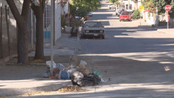 Piden contenedores para evitar basura en la calle