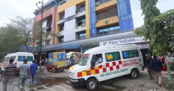 Mueren 13 personas por incendio en un hospital Covid de la India