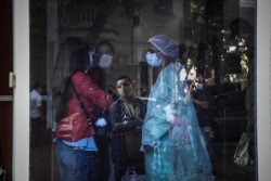 México suma 166 muertos este lunes y llega a 215 mil 113 decesos por coronavirus