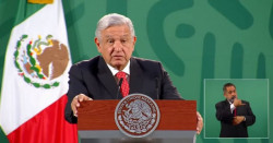 México anuncia la vacunación de adultos de 50 a 59 años a partir de mayo