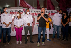 Julio César Chávez brinda su apoyo incondicional a Estrada Ferreiro