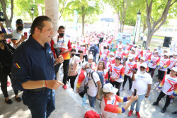 Mil becas para promotores deportivos, compromete Mario Zamora