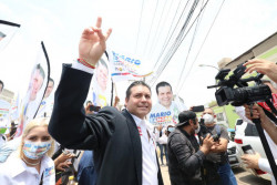Hay que dignificar la política y ayudar a la gente: Mario Zamora