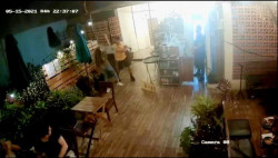 Agrede brutalmente a mujer en una cafetería de Mazatlán