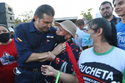 Mario Zamora gobernador, exclaman en Mazatlán