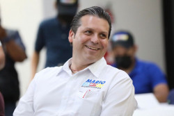 Aquí cabemos todos, dice Mario Zamora; da la bienvenida a diputada Karla Montero