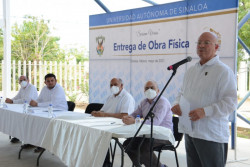 Entrega Rector de la UAS instalaciones de la Prepa en Badiraguato