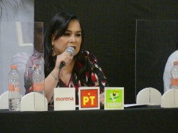 Ana Ayala gana Debate de Candidatos a la Diputación Federal por el distrito 02