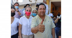 Fernando Pucheta votó en la colonia Obrera