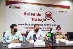 Facilitan mediante sitio web bolsa de trabajo en Ahome