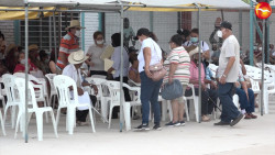 Se reanuda vacunación de adultos mayores en la zona rural