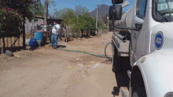 Comunidades afectadas por la sequia en Culiacán son atendidas